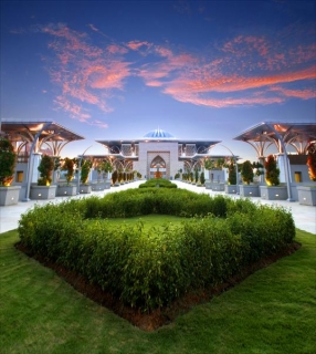 Masjid_Besi_1.jpg
